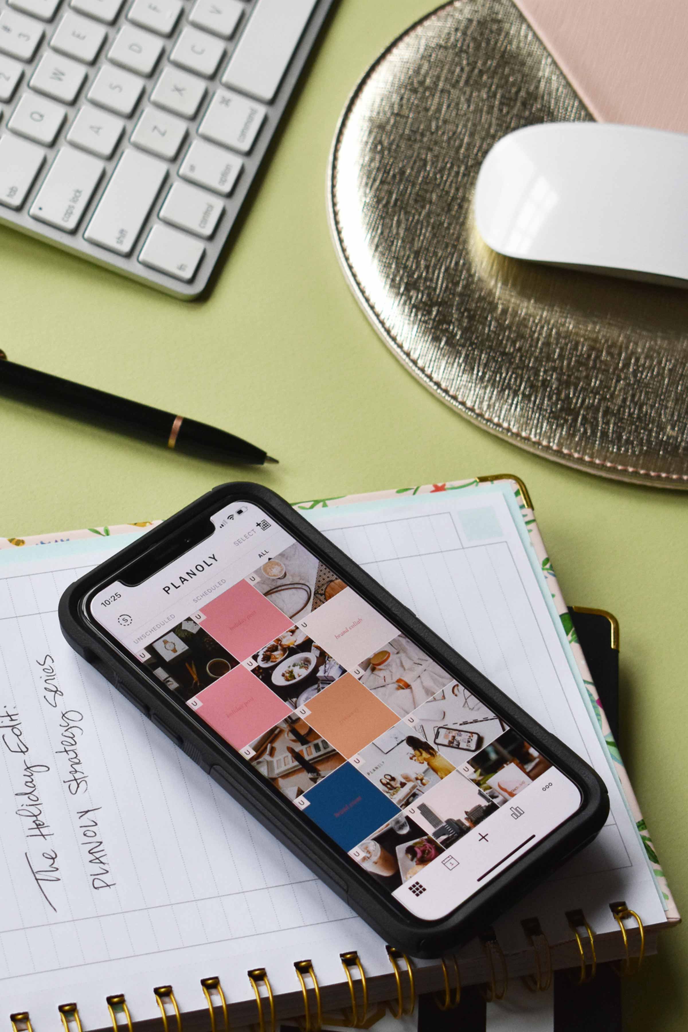 PLANOLY-Blog Post-How to Hire a Social Media Manager-Image1